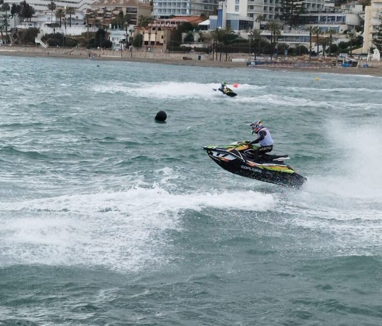 Orgullo mazarronero en Benalmádena: Gregorio Ureña roza la victoria en el Campeonato de España de Motos de Agua