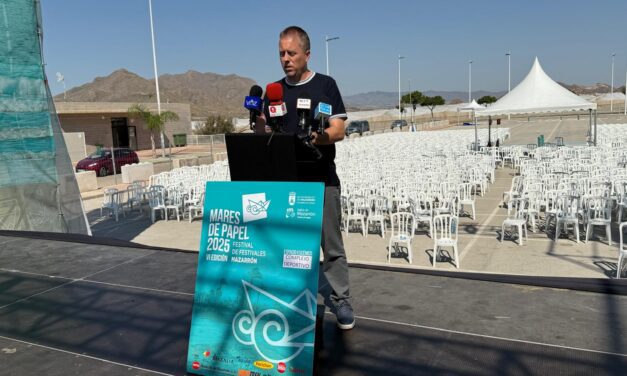 Mazarrón presenta la VI Edición de Mares de Papel, un verano lleno de cultura, música y humor