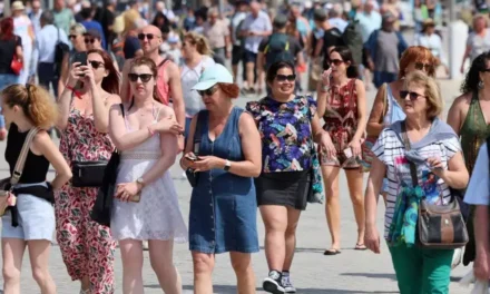 Una pareja británica explica por qué ha dejado Reino Unido para vivir en Murcia: «Sentíamos exactamente lo mismo»