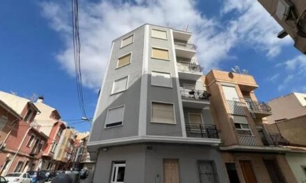 Más de 1.200 casas y pisos con okupas se venden en la Región de Murcia