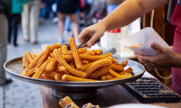 Anuncio para la concesión de la autorización para venta de churros en enclaves aislados de la vía pública, en el término municipal de Mazarrón, durante el periodo comprendido por los días 15 de junio al 15 de septiembre de 2026 al 2029