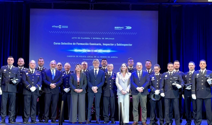 La Comunidad forma a 35 nuevos mandos que reforzarán las plantillas de las policías locales de ocho municipios