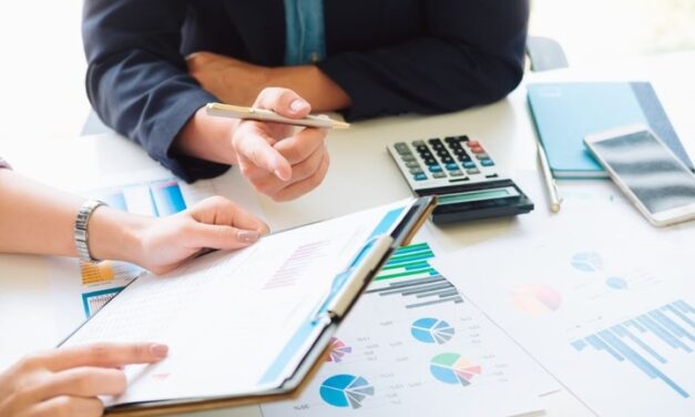 Cerca de 800 personas desempleadas recibieron en 2025 formación y orientación especializada para emprender a través del SEF