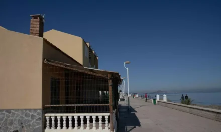 Más de 500 casas de la Región están ubicadas en zona de dominio público marítimo terrestre