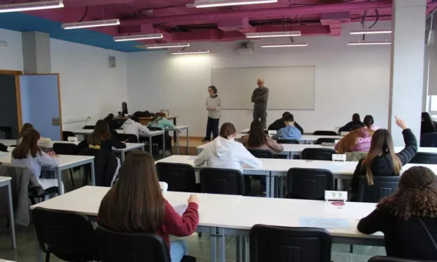 La fase comarcal de la Olimpiada Matemática reúne en Lorca a más de un centenar de alumnos