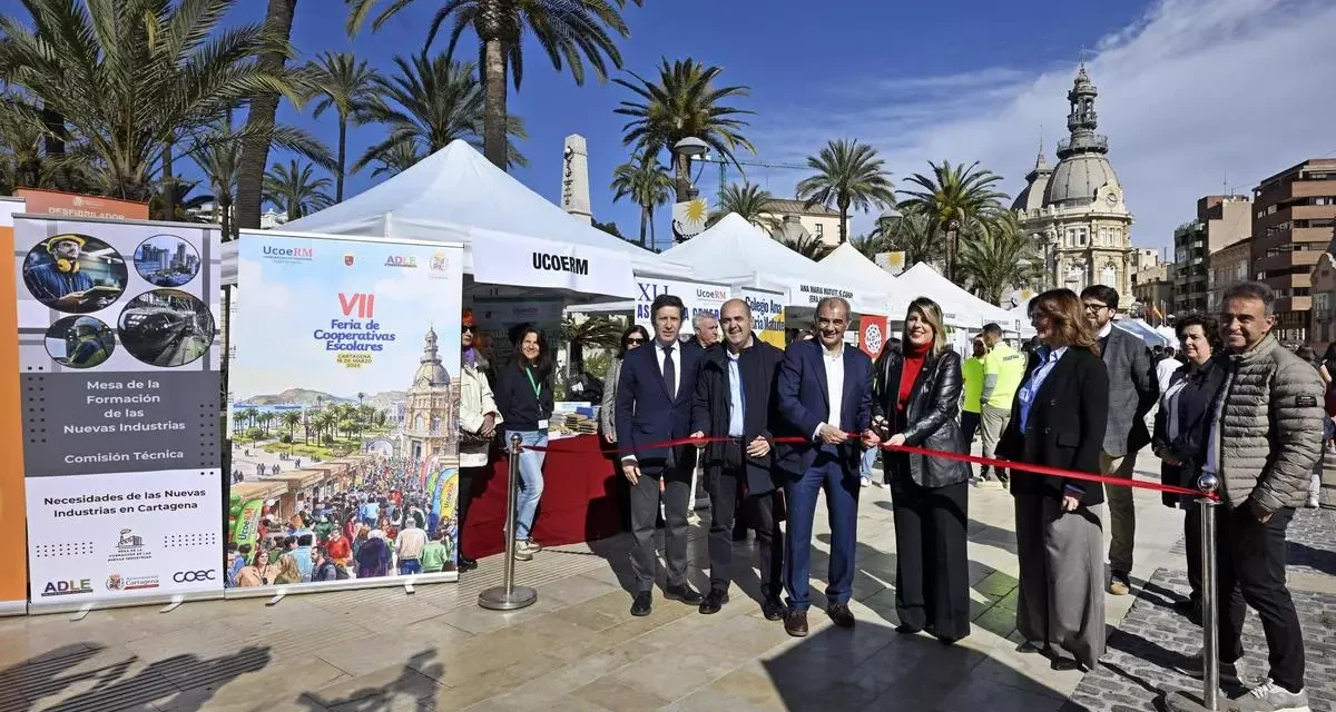 Más de 5.000 personas conocen los 68 proyectos expuestos en la VII Feria de Cooperativas Escolares de Ucoerm