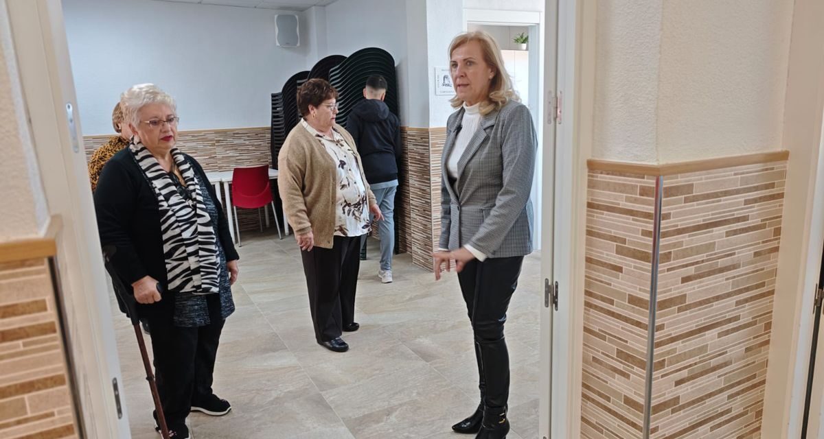 El Ayuntamiento mejora el servicio a los vecinos de La Azohía con la ampliación de su local social