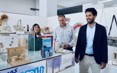 a Biblioteca Regional acoge la exposición ‘Un Mundo de Papel’