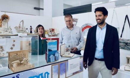 a Biblioteca Regional acoge la exposición ‘Un Mundo de Papel’