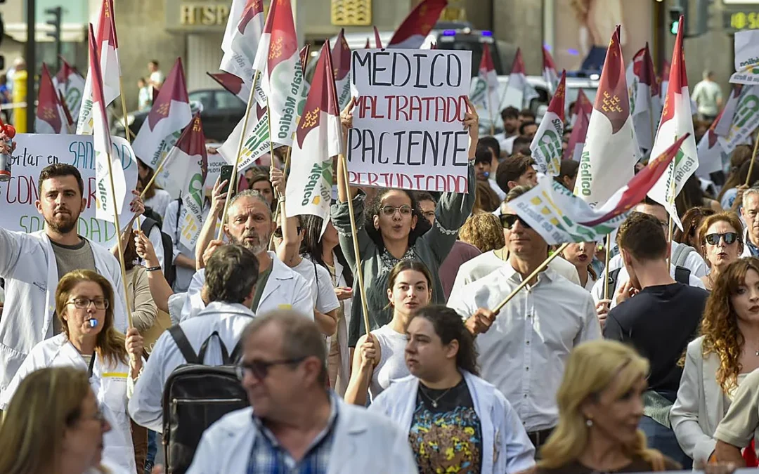 Un conflicto sin salida: los médicos vuelven a la huelga por séptima vez en la Región de Murcia