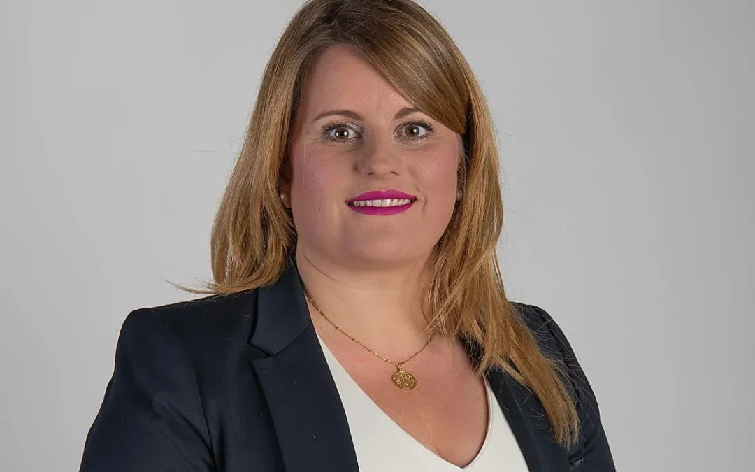 Alicia Jiménez del Partido Popular denuncia en la Radio la situación municipal