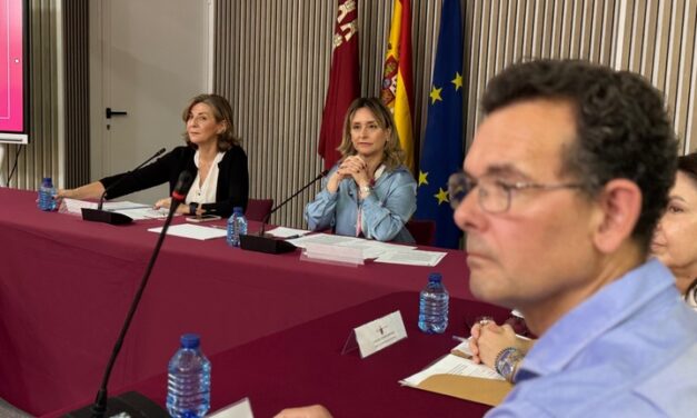 Las familias numerosas de la Región podrán renovar su título de forma automática hasta que sus hijos cumplan 26 años