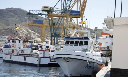 La pesca murciana se desangra: La flota de arrastre se reduce a 17 barcos tras perder cinco embarcaciones en dos años