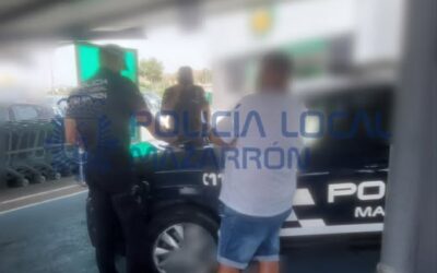 se identifica a un varón cometiendo presunto delito de estafa al encontrarse pidiendo dinero en nombre de una asociación de personas con necesidades especiales.