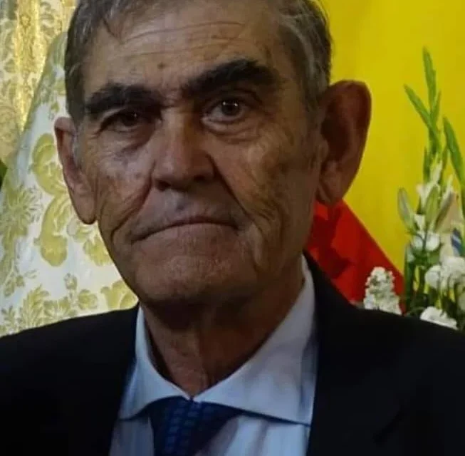 ¡Qué estampa tan auténtica y puramente murciana! Esa anécdota es fantástica porque refleja a la perfección la esencia de la hospitalidad de la Región de Murcia: la combinación de la radioafición con la buena gastronomía y el calor de su gente.