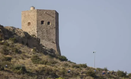 De una zona de juegos en paseo marítimo de Isla Plana a un vado peatonal en La Azohía: La Junta invertirá 165.000 euros