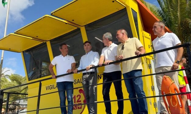Más de 300 personas forman el dispositivo para reforzar la seguridad de los bañistas