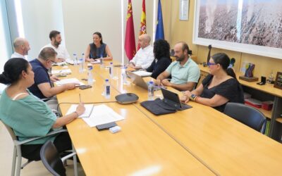 La Comunidad impulsa la gobernanza y la competitividad del turismo regional con la creación de un comité interdepartamental