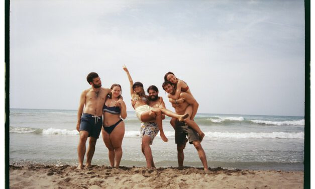 La serie ‘Toda la verdad sobre mis mentiras’, rodada en la Región con el apoyo de Cultura, ya se puede ver en Netflix