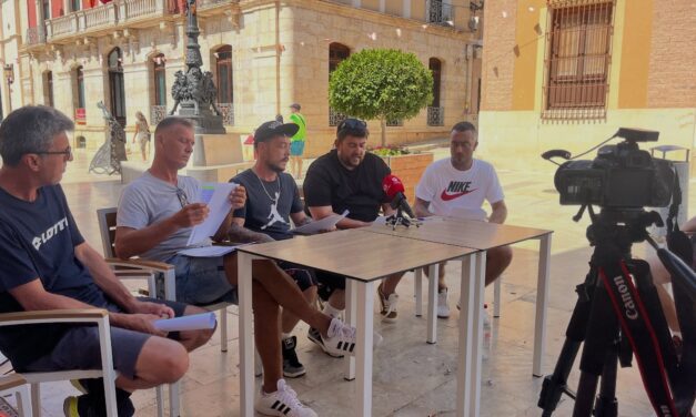 Miembros del sindicato ATRM denuncia presuntas irregularidades en la gestión de la empresa pública Bahía de Mazarrón