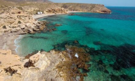 Mazarrón no solo es costa: planes para este verano desde la montaña a la bahía