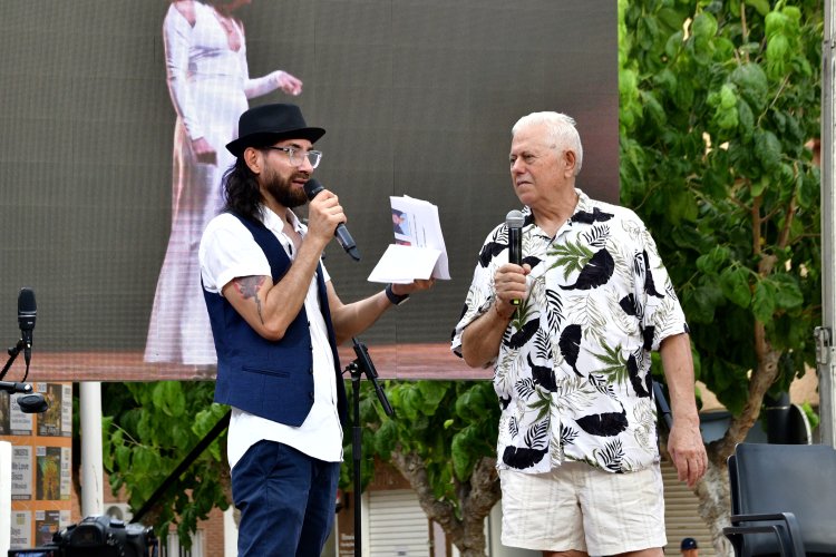 La Plaza de Toneleros acogió este lunes una jornada muy especial con motivo del 50º aniversario de Radio Costa Cálida