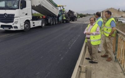 La Comunidad Autónoma mejora el firme del puente sobre el río Guadalentín, en la carretera regional que une Totana con Mazarrón