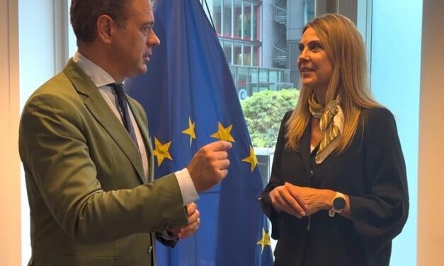 El Gobierno regional pide a la Comisión Europea mayor flexibilidad en los fondos europeos para vivienda y empleo joven