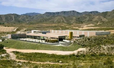La planta solar de la desaladora de Valdelentisco supera el examen ambiental tras una pugna interna