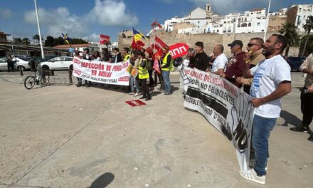 La subida del gasoil otro palo para la economía de los pescadores de Puerto de Mazarrón