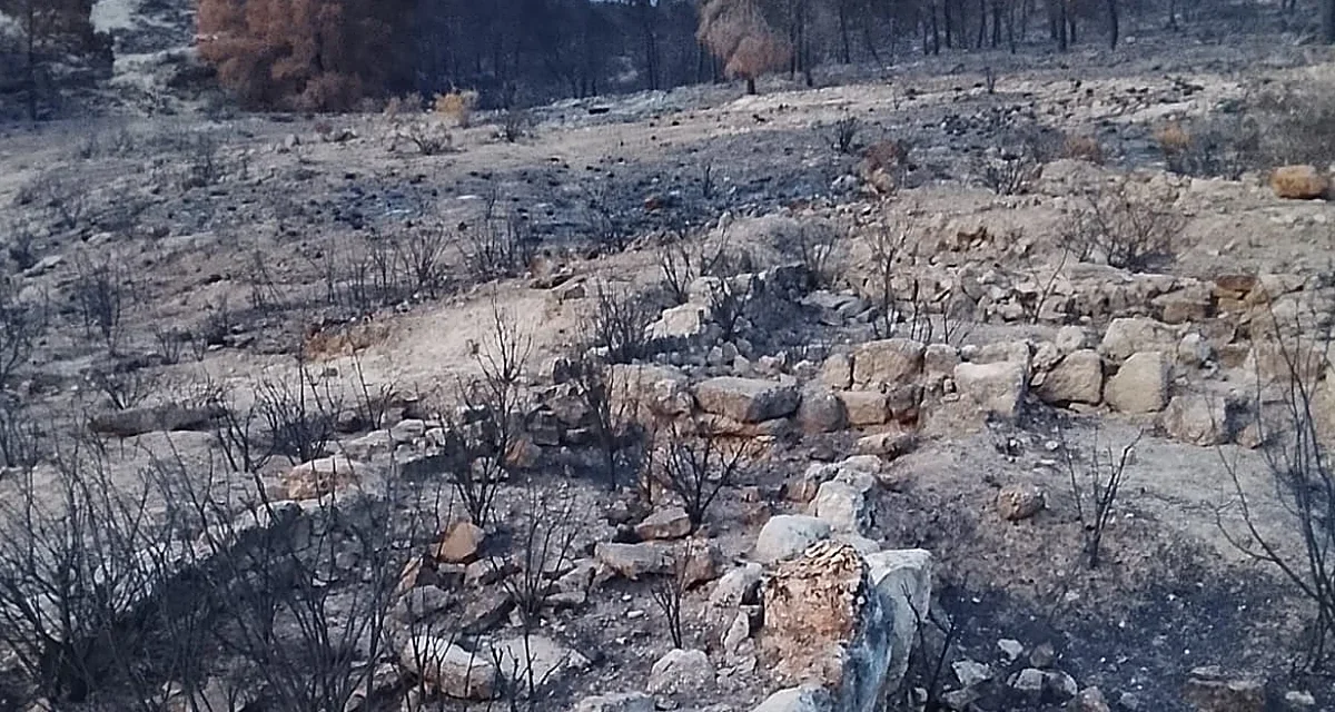 El fuego se ceba con el yacimiento romano de la Fuente de la Pinilla, en Mazarrón
