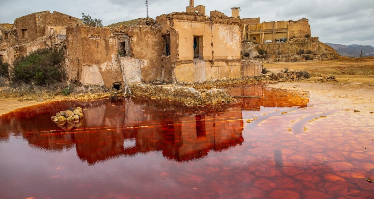 El ‘reino mágico’ de las Minas de Mazarrón: espectaculares imágenes del cerro de los mil colores
