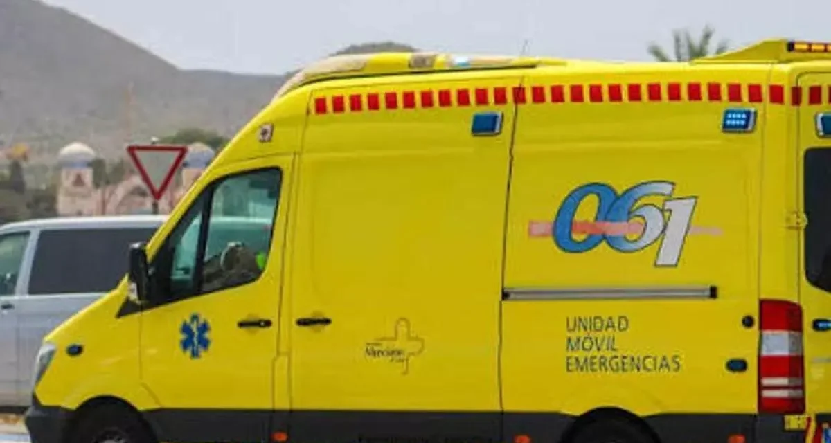 Herido un hombre de 58 años tras volcar su coche en un accidente en la autovía de Mazarrón