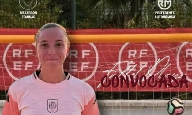 La mazarronera Andrea Lloret, campeona con España en el Mundialito de fútbol playa