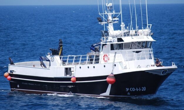 El Ministerio lanza 113.000 euros en ayudas para 123 barcos pesqueros murcianos para compensar el gásoleo