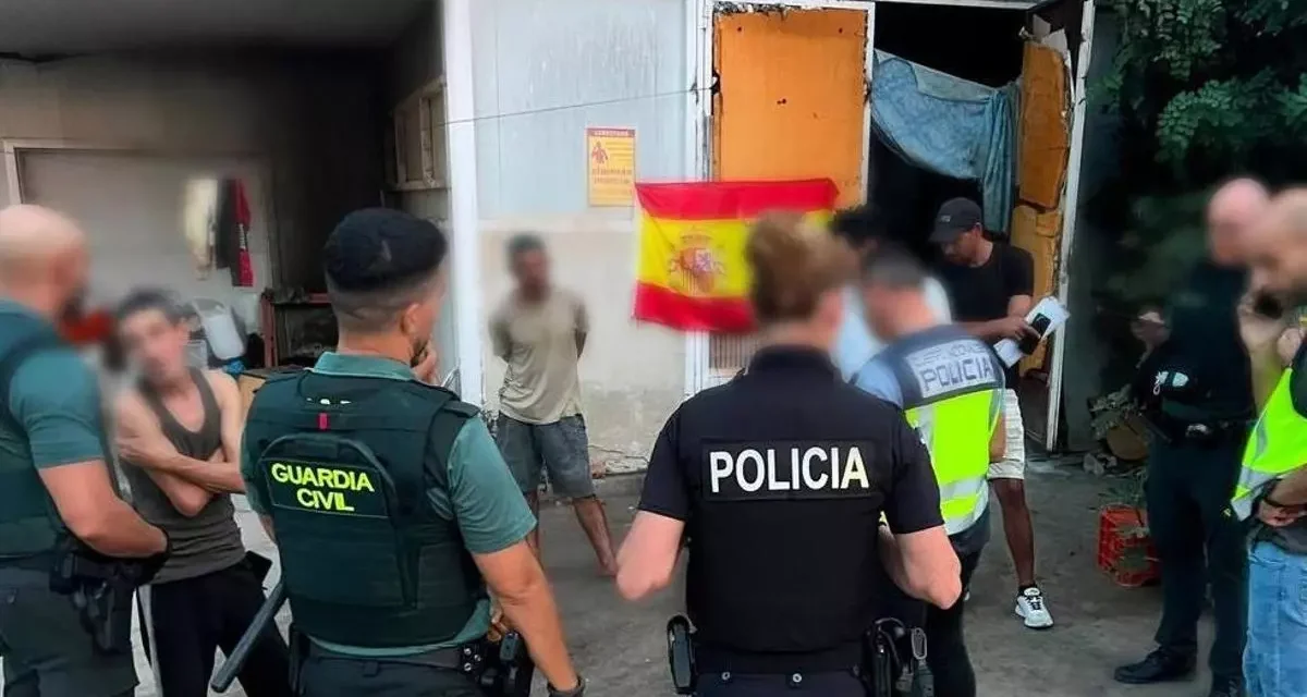 Un macrooperativo policial en salones de juego y otros garitos de Mazarrón se salda con seis detenidos y 15 incautaciones de drogas