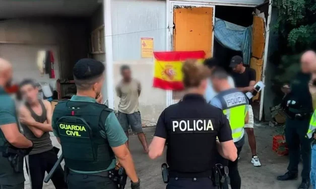 Un macrooperativo policial en salones de juego y otros garitos de Mazarrón se salda con seis detenidos y 15 incautaciones de drogas