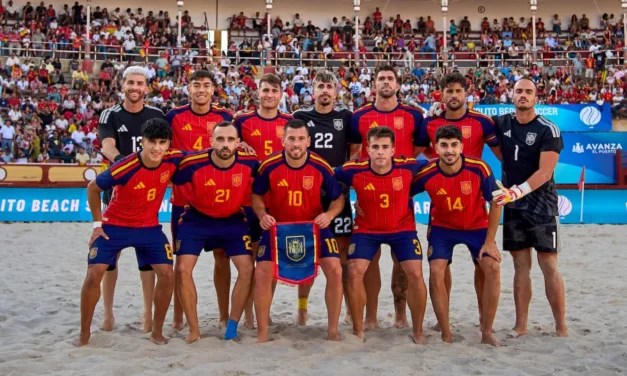 España cae ante Brasil y termina tercera en el Mundialito (5-8)