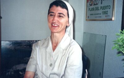 Sor Fuensanta Acosta Se trata de Fuensanta Acosta Acosta, natural de Mazarrón, quien lleva muchos años desempeñando su labor como religiosa misionera en Yaoundé (Camerún).